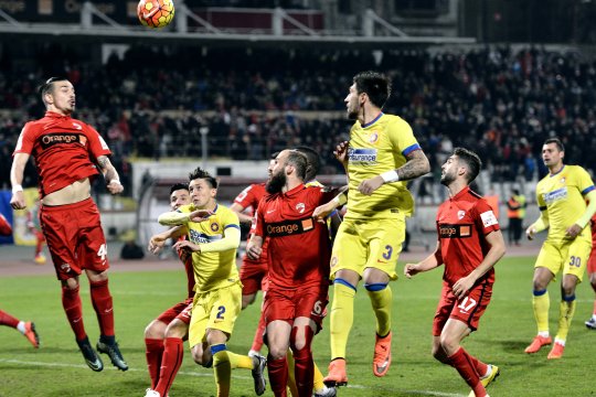 Fotbalistul cu trei titluri cucerite în tricoul lui FCSB a pus stop carierei la 35 de ani: "Sunt mândru de parcursul meu"