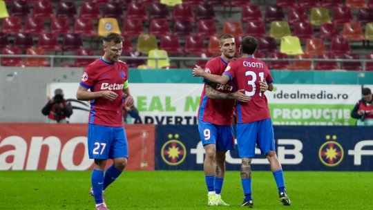FCSB - UTA Arad 2-0, ACUM, pe iAMsport.ro. Florin Tănase înscrie fără emoții din penalty! Campioana face show pe Arena Națională