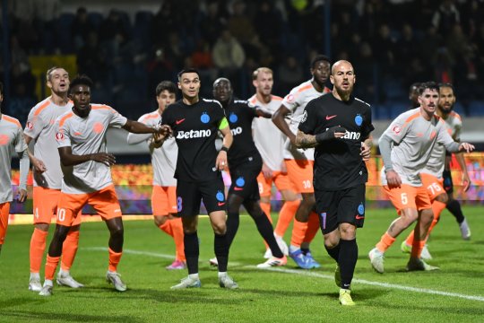 Trage de patron pentru ca echipa să își îndeplinească obiectivul în SuperLiga: ”Poate bagă puțin mâna în buzunar”