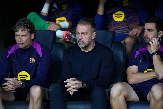 De unde a urmărit Hansi Flick El Clasico! Antrenorul Barcelonei, suspendat pentru duelul cu rivalii