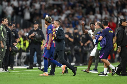 Imagini tensionate din finalul El Clasico! De la ce a pornit scandalul dintre Real Madrid și Barcelona