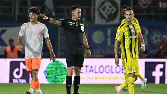 Imaginile pe care nu voiau să le vadă șefii lui Dinamo! S-a accidentat la antrenamente și a apărut în cârje la stadion