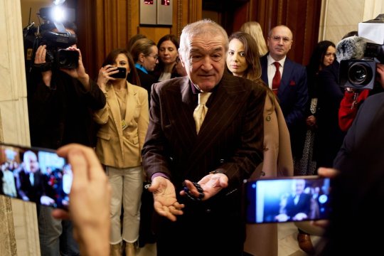 De partea cui s-a poziționat Gigi Becali în conflictul dintre Tănase și Giovanni: ”Nu am nevoie de sifoane”