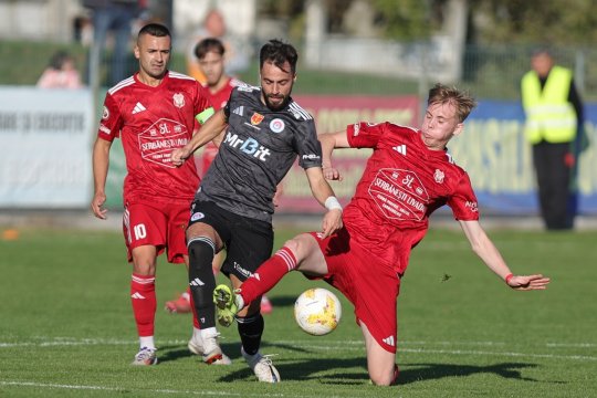 Sporting Liești - Oțelul Galați 3-3 și Csikszereda - Sepsi 0-0, ACUM, pe iAMsport.ro. Urmează Slatina - CFR, de la 18:30, și CS Dinamo - FC Dinamo, de la 21:00. Au început grupele Cupei României!