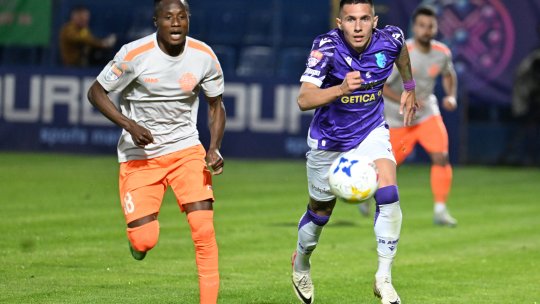 Metaloglobus - Argeș și Metalul Buzău - U Cluj, de la 15:00, Sănătatea Cluj - Craiova, de la 18:30, și Bistrița - FCSB, de la 21:00, pe iAMsport.ro. Continuă duelurile din prima etapă a grupelor Cupei României!