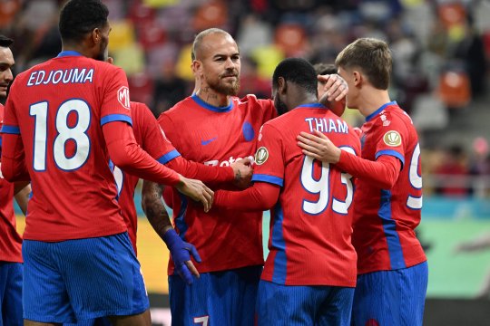 Gloria Bistrița - FCSB 0-1, ACUM, pe iAMsport.ro! Ce rezultate s-au înregistrat azi: Metaloglobus - FC Argeș 2-3, Metalul Buzău - U Cluj 1-2, Sănătatea Cluj - Craiova 1-4