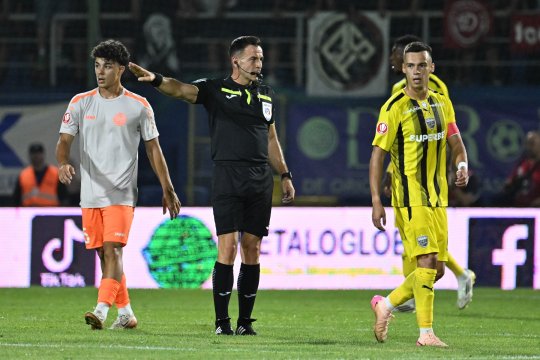 Fotbalistul de mare perspectivă al lui Dinamo, OUT 4 luni! Un jucător aflat în probe i-a distrus glezna la antrenament, iar acum are nevoie de operație