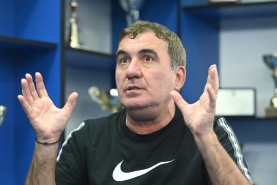 Gică Hagi, suspectat că se bagă peste Ianis Zicu la Farul: ”Știm foarte bine cine e principalul” / ”Crezi că nu face schimbări, că nu sugerează cu cine să joace?”