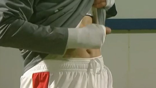 Gestul jucătorului lui Dinamo l-a lăsat mască pe Naum: ”Așa ceva nu am mai văzut!”. Bratu l-a contrazis: ”Radu, față de tine, stau în vestiare, se face”