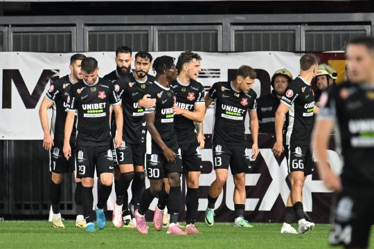 Chiajna - Hermannstadt 0-0, ACUM, pe iAMsport.ro. Urmează UTA - Petrolul, de la 17:00, Botoșani - Farul, de la 19:00, Dumbrăvița - Rapid, de la 21:00. Se încheie prima etapă din grupele Cupei României!