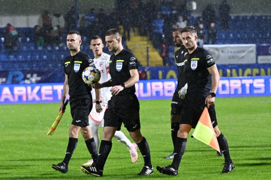 Cătălin Cîrjan, contre cu arbitrul înainte de meciul cu Unirea Slobozia: ”Nu mi s-a părut așa”
