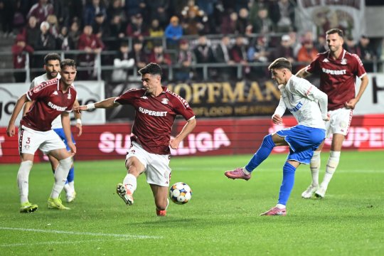 Rapid - Farul 3-1. Echipa lui Costel Gâlcă devine lider după un succes obţinut cu puţin noroc