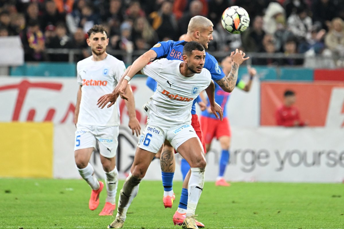 FCSB și Universitatea Craiova se întâlnesc în cadrul etapei a 12-a din Superliga