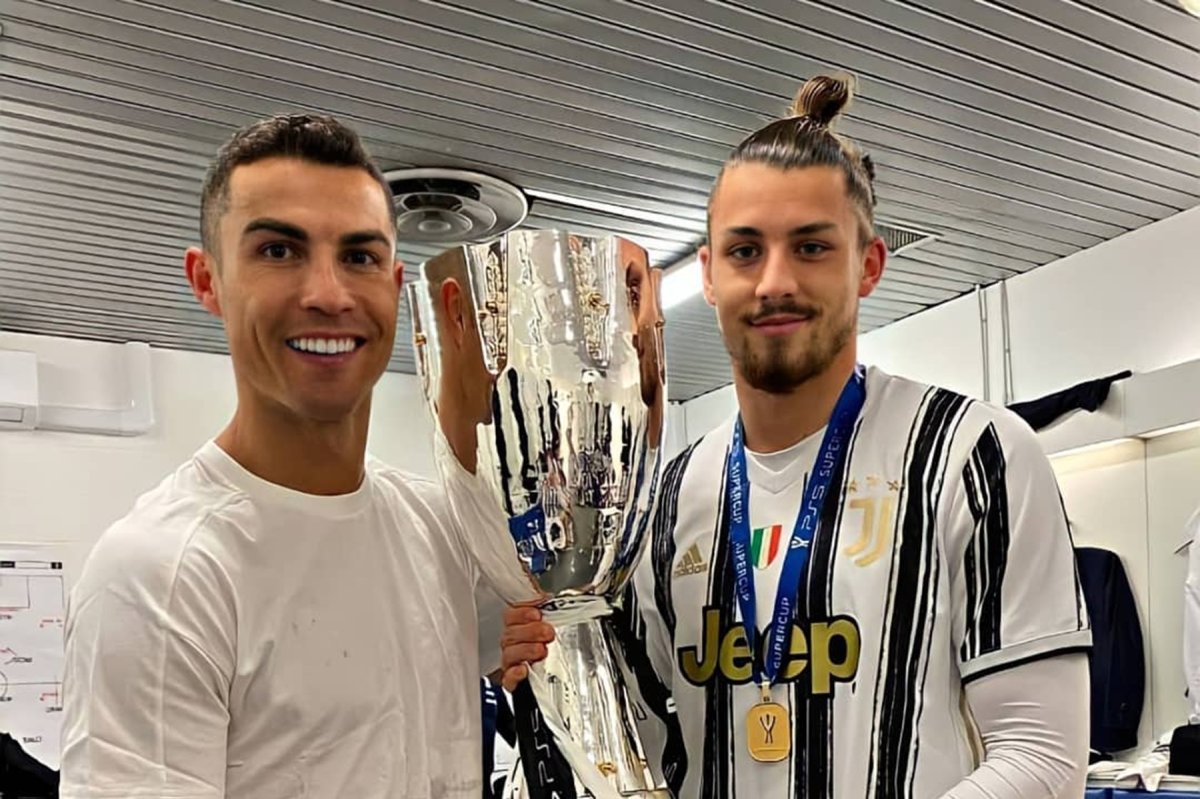 Radu Drăgușin și Cristiano Ronaldo au fost colegi la Juventus