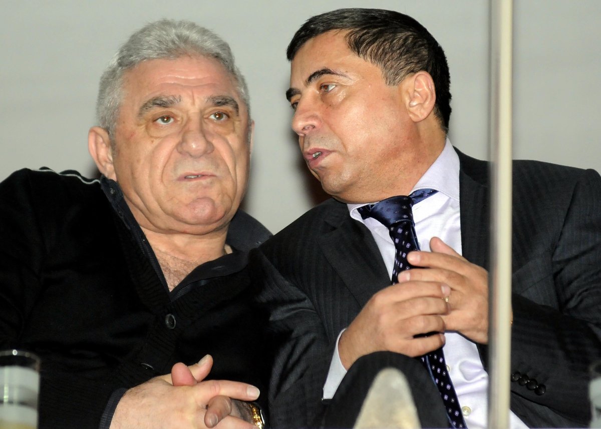 Vasile Turcu  (dreapta) a investit ani de zile la Dinamo