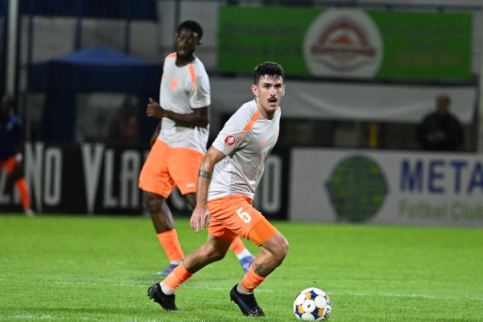 Oțelul - Metaloglobus, de la 17:30, pe iAMsport.ro.