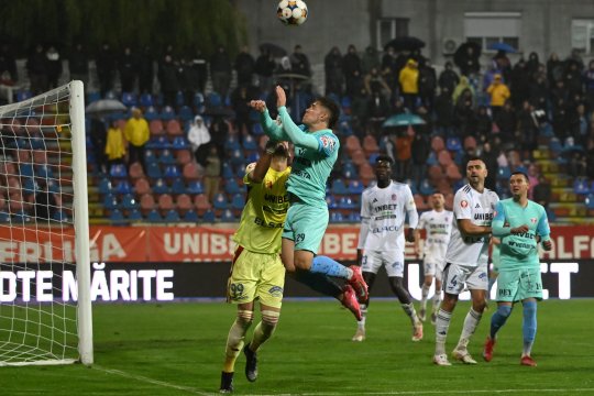 FC Botoșani - UTA Arad 2-1. Incredibil, dar adevărat! Botoșani este lider în SuperLiga după 12 etape