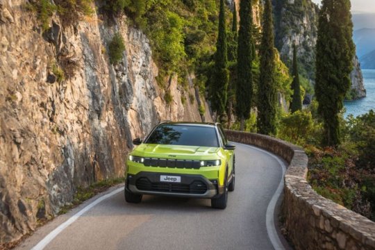 Jeep® Compass 2025, SUV versatil și orientat spre viitor