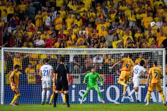 România, amendată de UEFA! Ce sumă trebuie să plătească FRF pentru incidentele de la ultimul meci