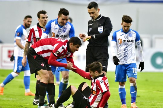Pe teren era ”bucătar”, dar contractul era beton: ”Începusem să cedez: «Domne', dă-le bani, aici e Dinamo»”