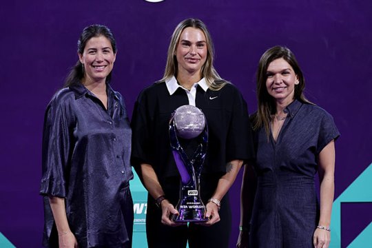 Simona Halep, întâmpinată de Garbine Muguruza la Turneul Campioanelor de la Riad. Primele impresii și imagini din culisele competiției, postate de româncă