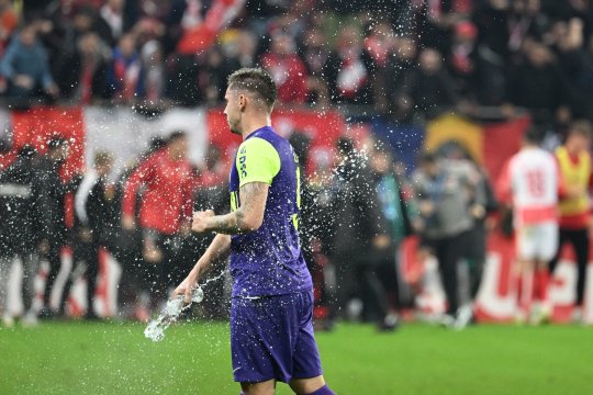 Louis Munteanu, scuzat în disputa cu Gigi Becali: ”Pune o mască. Nu e arogant”