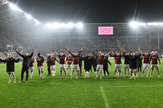 Rapidiștii au petrecut în club după succesul cu FC Argeș. Reacția conducerii a venit imediat: "Am și trimis doi bodyguarzi acolo"