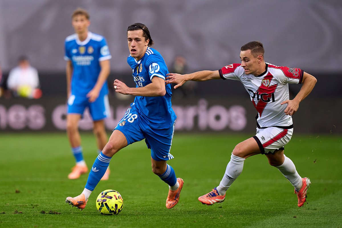 Alvaro Carreras are 22 de ani și este cotat la 50.000.000 de euro