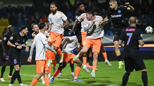 Metaloglobus - FCSB, aranjat la pariuri? ”Clubul lasă loc de suspiciuni! Înseamnă că sunt toți băgați” / ”Cineva din FRF sifonează”