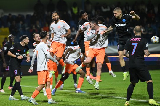 Metaloglobus - FCSB, aranjat la pariuri? ”Clubul lasă loc de suspiciuni! Înseamnă că sunt toți băgați” / ”Cineva din FRF sifonează”