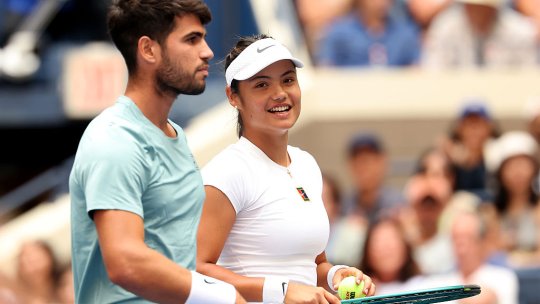 Mesajul lui Carlos Alcaraz de ziua Emmei Răducanu alimentează speculațiile fanilor despre o posibilă relație între cei doi