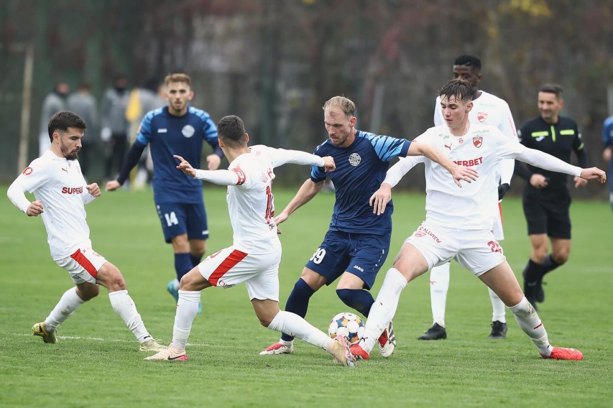 Metaloglobus și Dinamo urmează se mai întâlnească și în campionat pe 13 decembrie