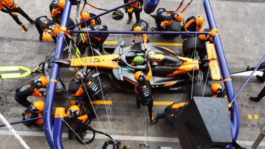 Controversatul plan vizând opririle obligatorii la boxe nu intră în vigoare. Pentru moment