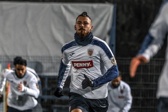 Radu Drăgușin nu a putut sta departe de națională și s-a antrenat cu lotul la Mogoșoaia