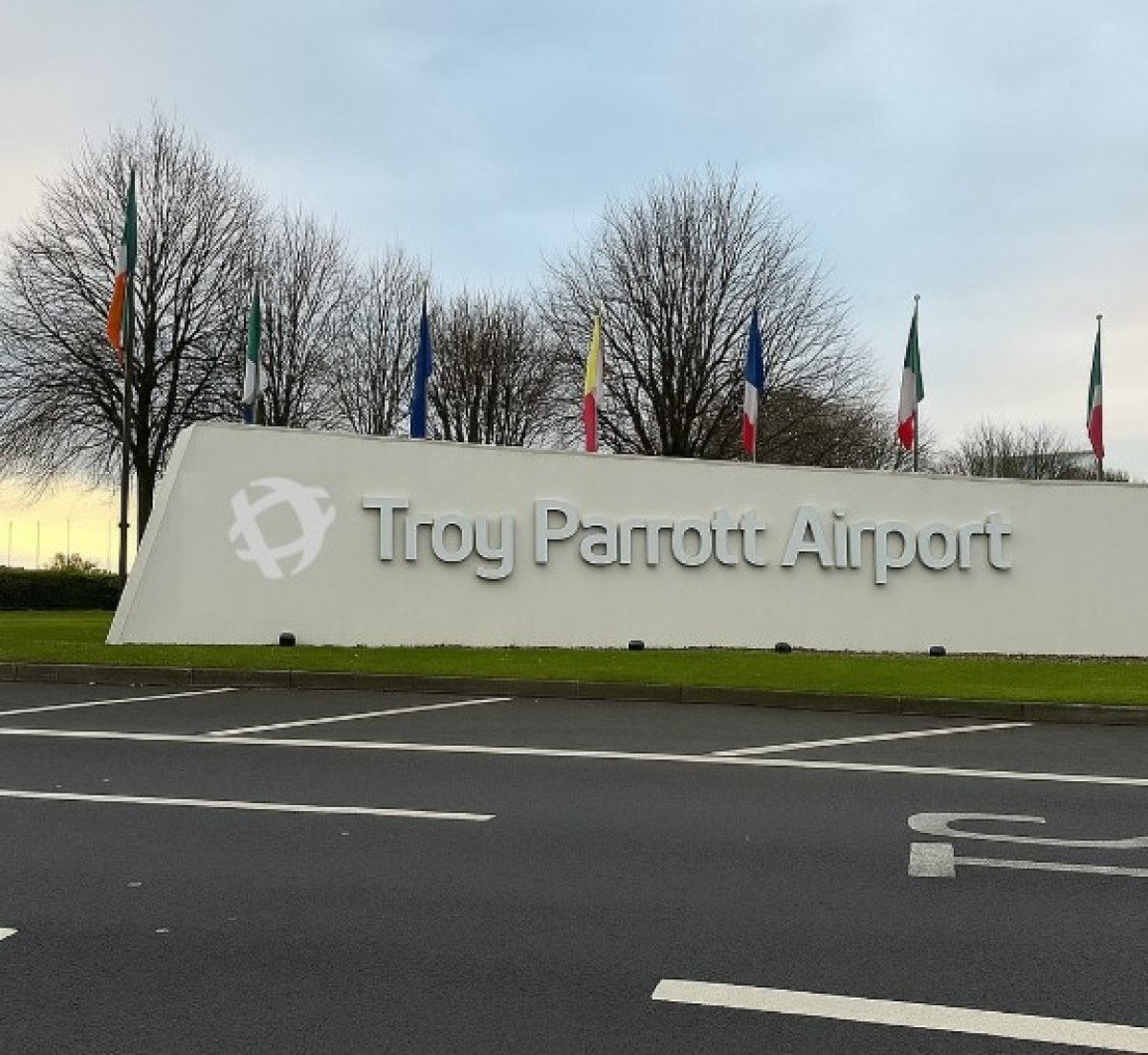 Fotografia care i-a amuzat pe internauți, apărută pe contul aeroportului din Dublin