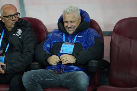 Șumudică, atacat fără milă de fostul său jucător: ”Un ciudat dezgustător, schizofrenic, idiot, bolnav la cap! Ne povestea cum se descurca cu soția lui”