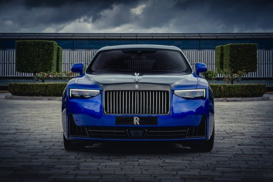 Black Badge Ghost Gamer: Rolls-Royce transformă nostalgia 8-bit într-un obiect de colecție ultra-luxury