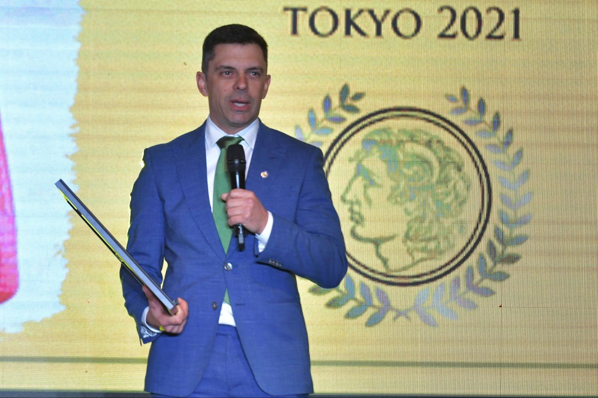 A fost adoptată modificarea la Legea Sportului care va afecta și fotbalul. Amenzi de până la un milion de lei