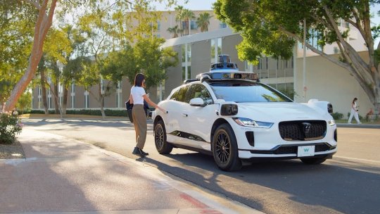 Waymo își aduce mașinile autonome în Europa. Care este primul oraș ales
