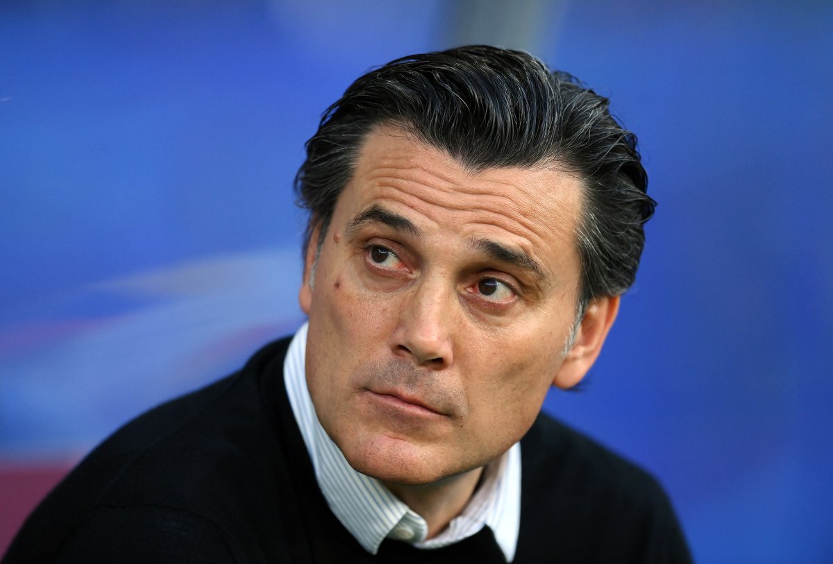 În cariera sa de fotbalist, Montella a jucat la AS Roma, Empoli, Fulham și Sampdoria