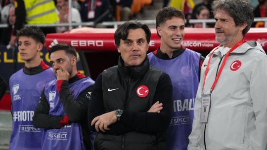 Cum l-a caracterizat selecționerul Turciei pe Mircea Lucescu după tragerea la sorți: ”Sunt încântat să îl înfrunt”