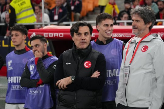 Cum l-a caracterizat selecționerul Turciei pe Mircea Lucescu după tragerea la sorți: ”Sunt încântat să îl înfrunt”