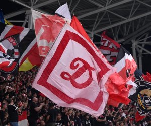 Jucătorii lui Dinamo au fost surprinși de antrenor în bar: ”I-am pus în discuție în ședință”