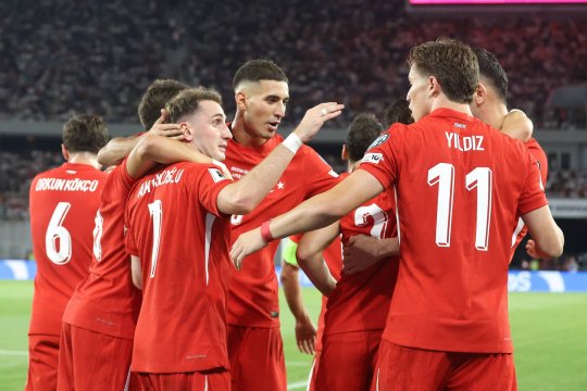 Starul Turciei, în război cu gigantul Warner Bros! Celebrarea "Harry Poter" îi poate face pe Akturkoglu bun de plată