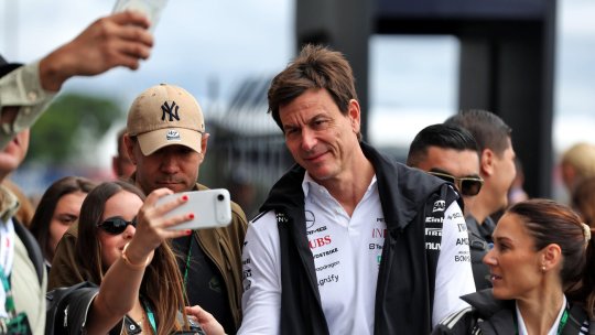 Toto Wolff și-a vândut o parte din acțiunile pe care le are la Mercedes. A primit o sumă impresionantă în schimbul lor
