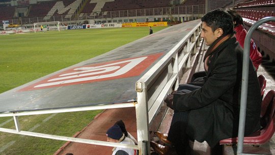 Ce s-a întâmplat în sala de conferințe a Rapidului, când antrenor era Răzvan Lucescu: ”Știi cum au ieșit de acolo?”