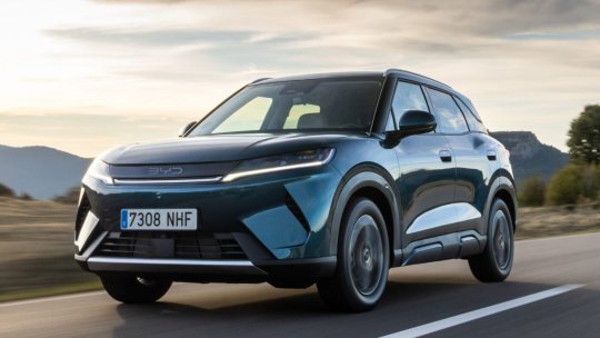 BYD echipează Atto 2 cu o baterie mai mare și introduce versiunea hibridă plug-in