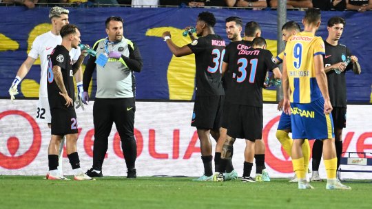 FCSB - Petrolul Ploiești, de la 20:30, pe iAMsport.ro. Meci dificil pentru campioană! ”Lupii galbeni” nu au mai pierdut din etapa a 12-a