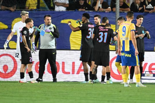 FCSB - Petrolul Ploiești, de la 20:30, pe iAMsport.ro. Meci dificil pentru campioană! ”Lupii galbeni” nu au mai pierdut din etapa a 12-a