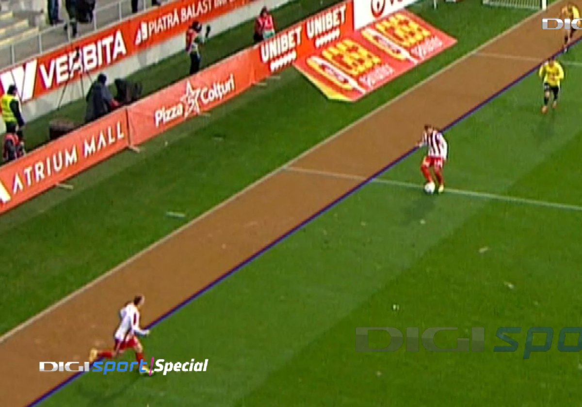 Liniile trasate de VAR la faza golului lui Marius Coman